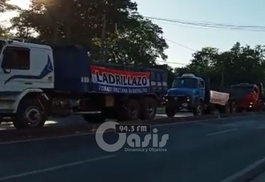 Ola de movilizaciones y bloqueo de rutas para exigir combustible más barato