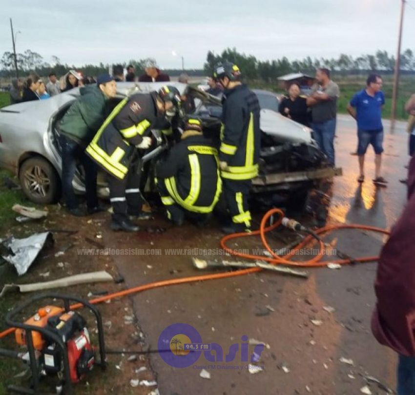 Dos muertos y tres heridos en accidente en Villarrica