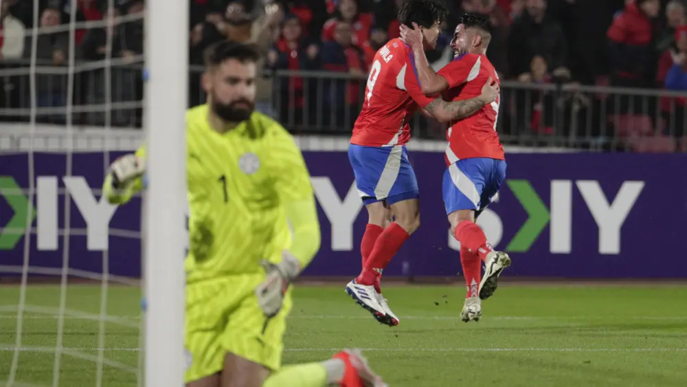 Sin ideas de juego, la Albirroja cae ante Chile