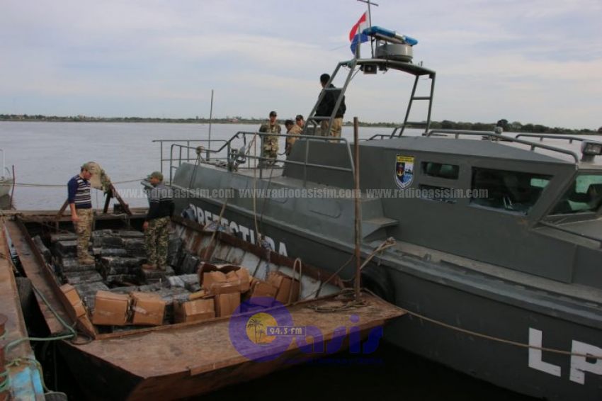 Balacera y detenidos con droga en el río Paraguay