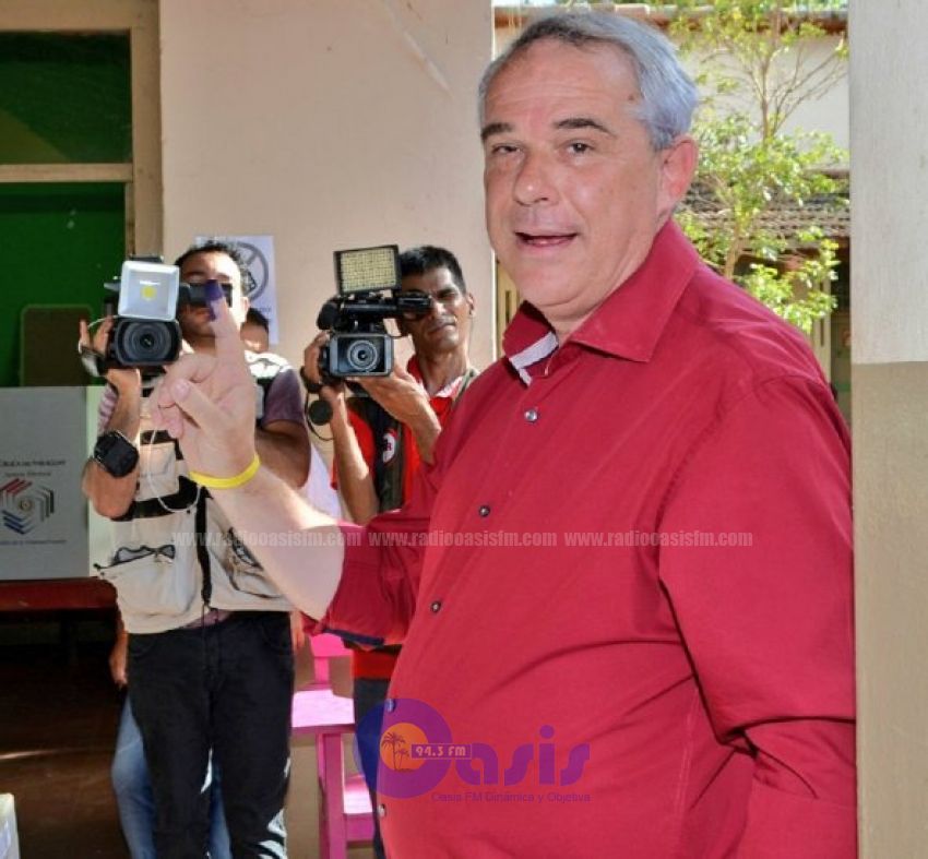 Intensa búsqueda de la avioneta en que viajaba el ministro Luis Gneiting