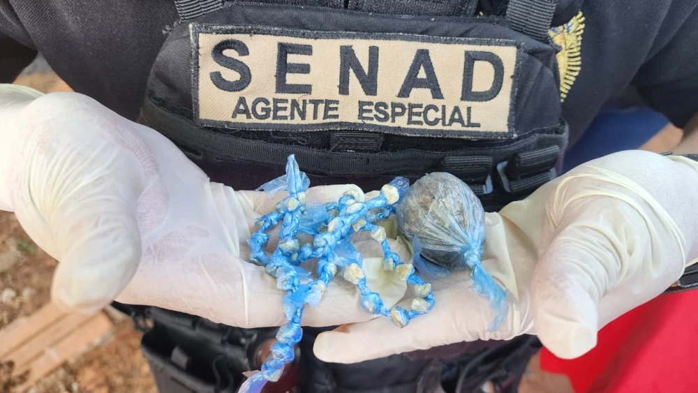 Una adolescente fue sorprendida vendiendo crack