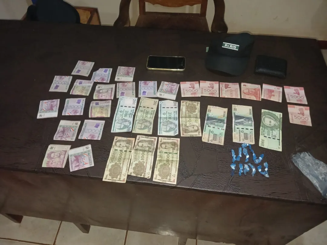 Microtraficante que se ocultaba en medio de hinchas fue detenido por la policía