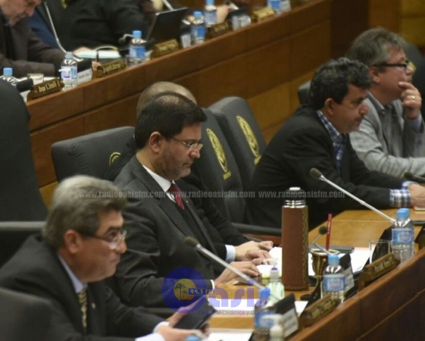 Tratan la pérdida de investidura de Ibáñez
