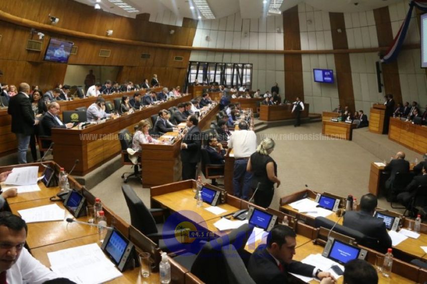 Diputados aumentó G. 10 mil millones por año su presupuesto para sueldos