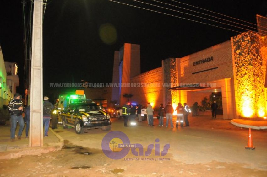 Automovilista se refugia en motel tras atropellar a un agente de la Caminera