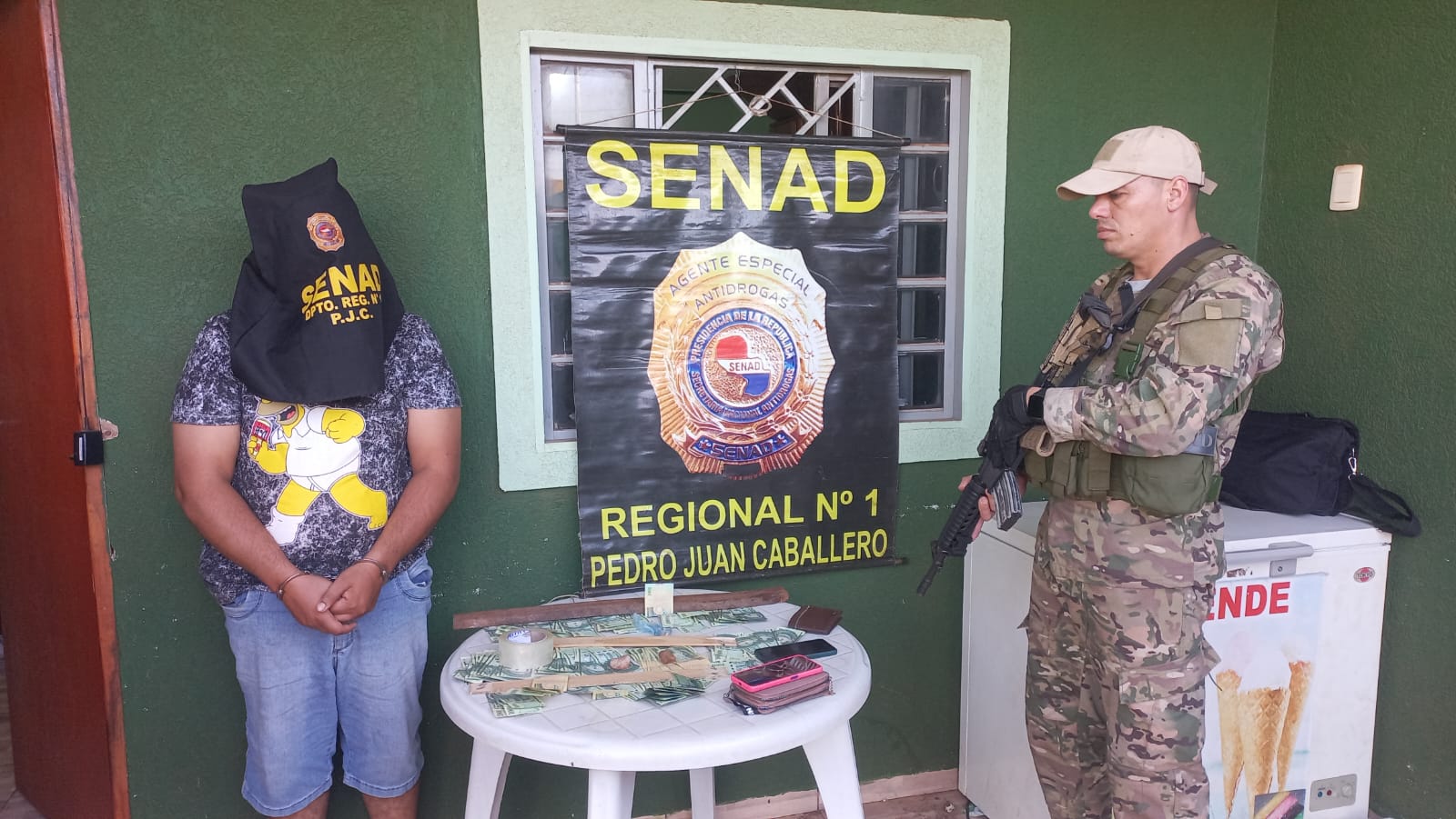 Hermanos detenidos tras allanamientos de viviendas