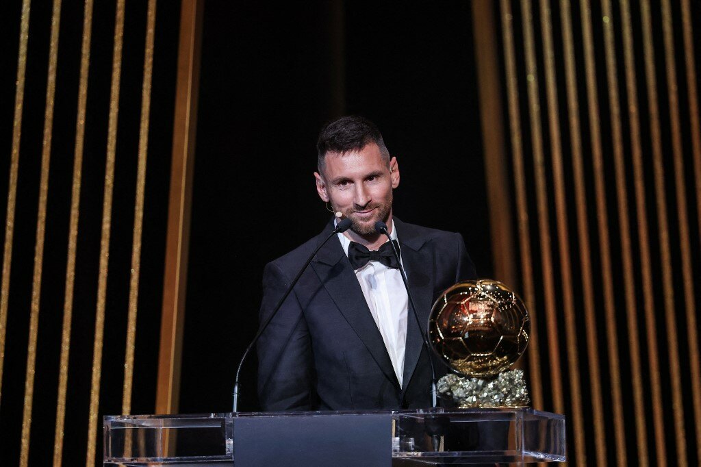 Lionel Messi gana el Balón de Oro por octava vez