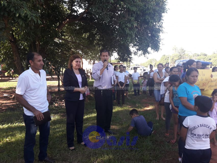 Denuncian maltrato de docente a alumnos de un colegio de Fortuna Guazu