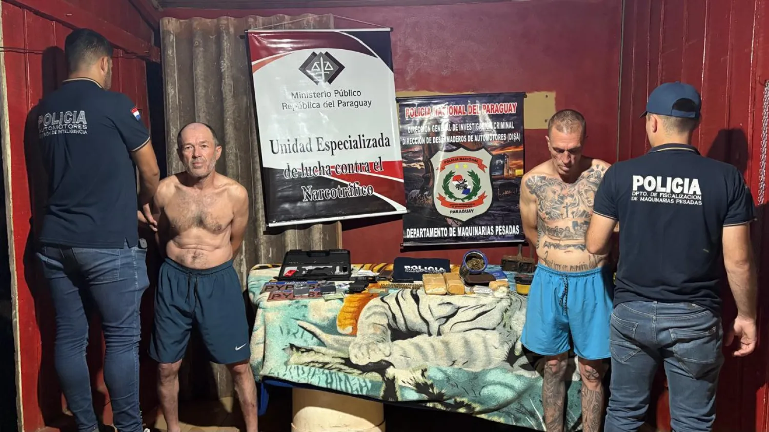 Allanamiento en Capitán Bado deja dos brasileños detenidos y 13 vehículos incautados
