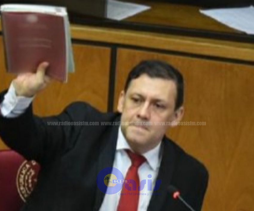 Bogado, echado del Senado