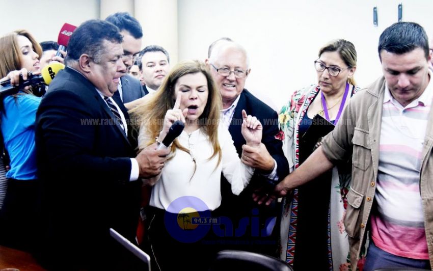 No le aceptarán renuncia