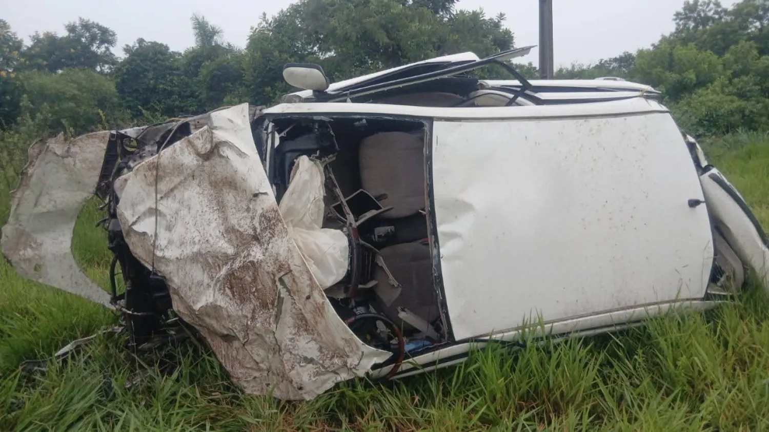 Sapucai: Trágico accidente deja dos policías fallecidos y una mujer herida