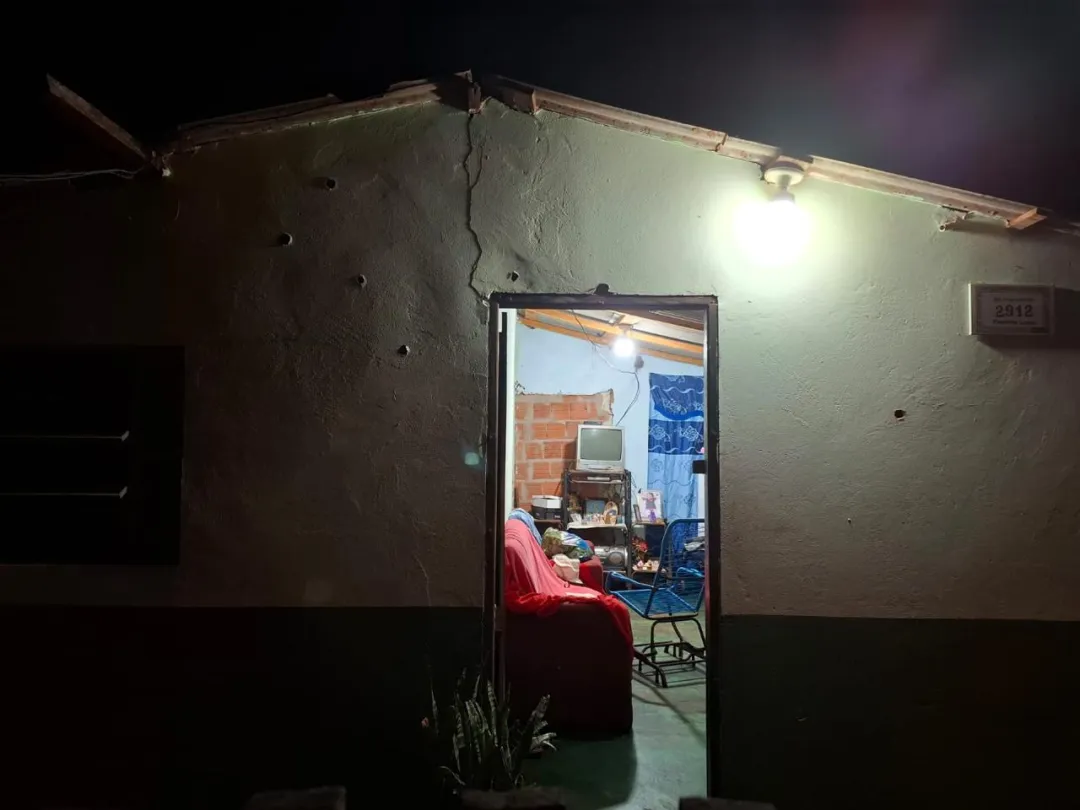 Vivienda de un albañil es blanco de disparos intencionales