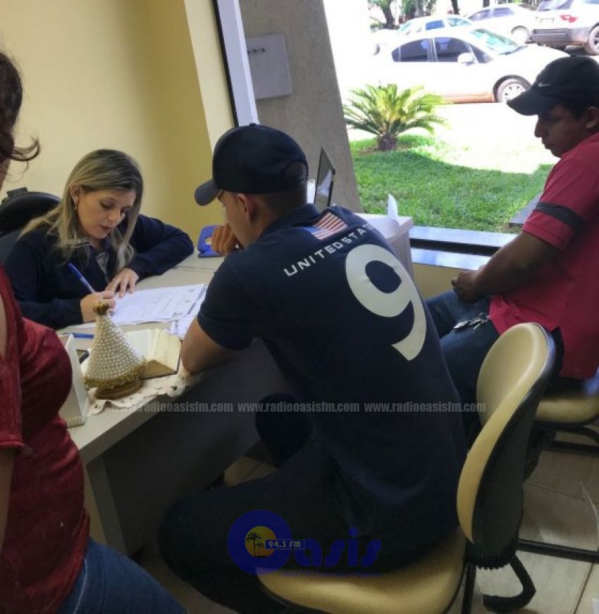 Jóvenes hacen fila para evitar ir al cuartel en Pedro Juan