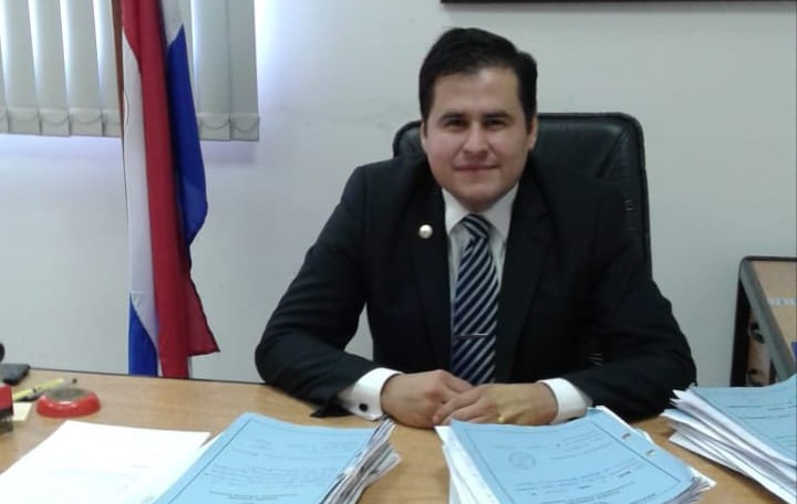 Deudores de prestación alimentaria no podrán registrar compraventas