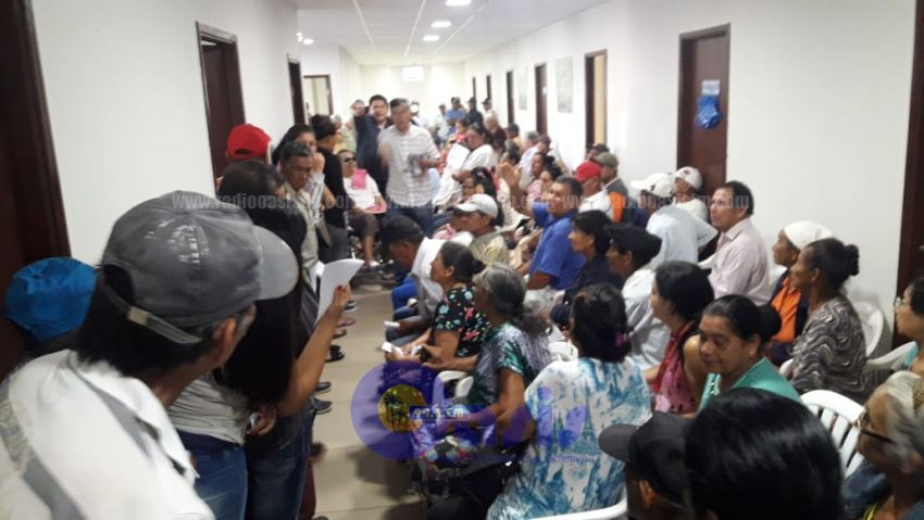 Más de 400 adultos mayores recibieron su tarjeta magnética en Pedro Juan