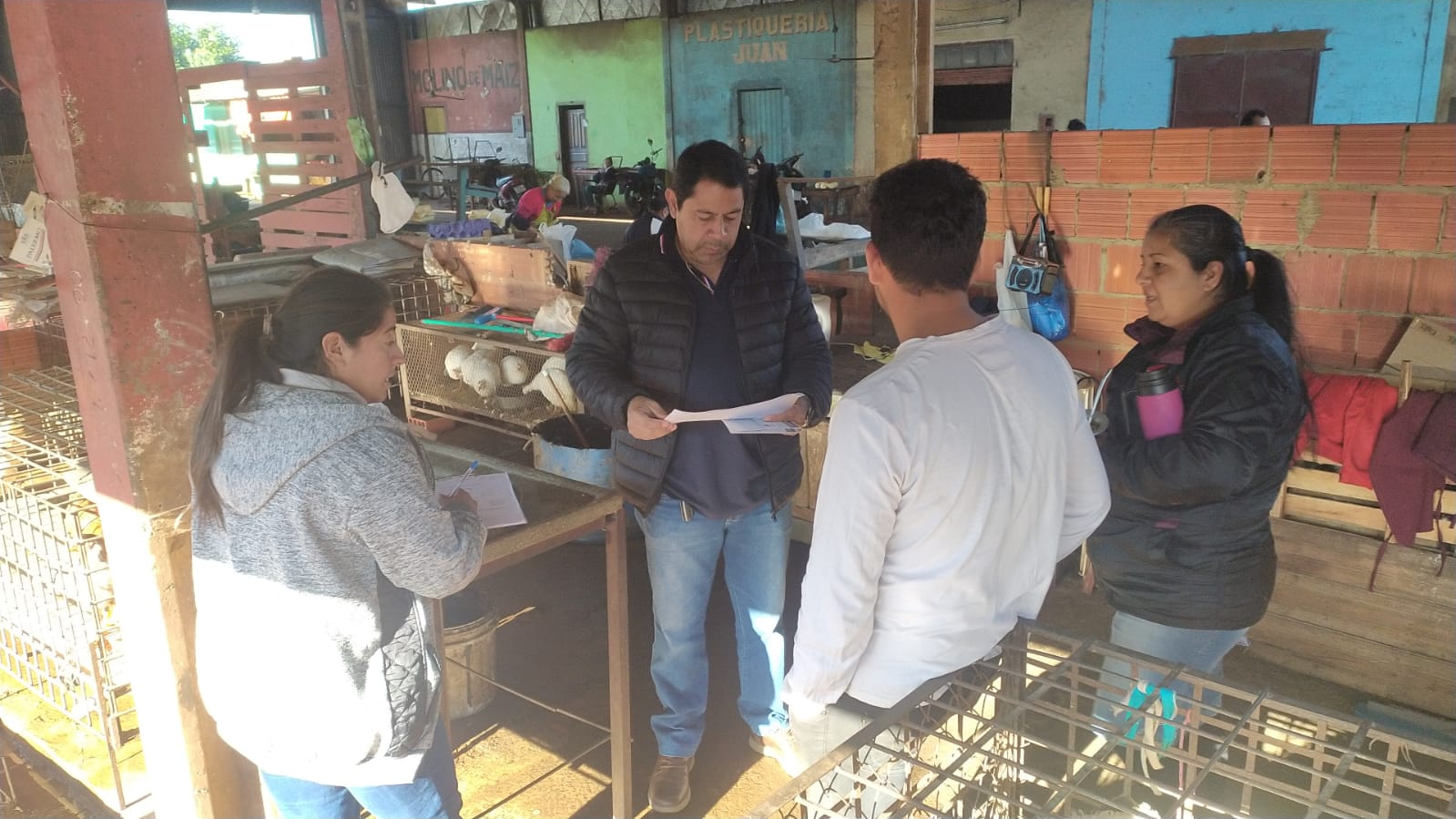 Senacsa continua controles de rutina a aves de corral