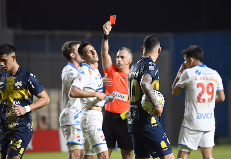 Nacional y Trinidense no pasaron del cero