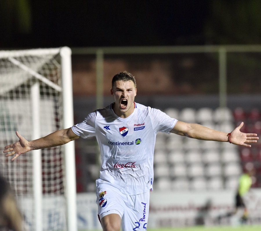 Facundo Bruera es nuevo jugador de Olimpia