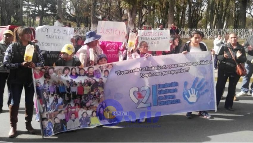 Conmoción en Bolivia: un hombre violó a una niña con síndrome de Down y le cortó la lengua