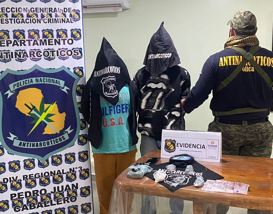 Dos supuestos microtraficantes fueron detenidos por Antinarcóticos