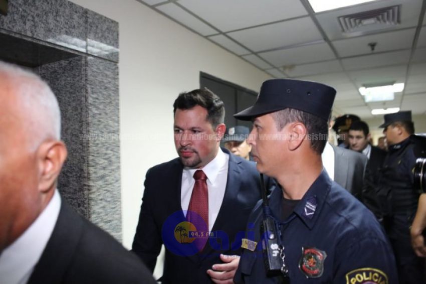 Para la Fiscalía, Ulises Quintana debe continuar en Viñas Cué