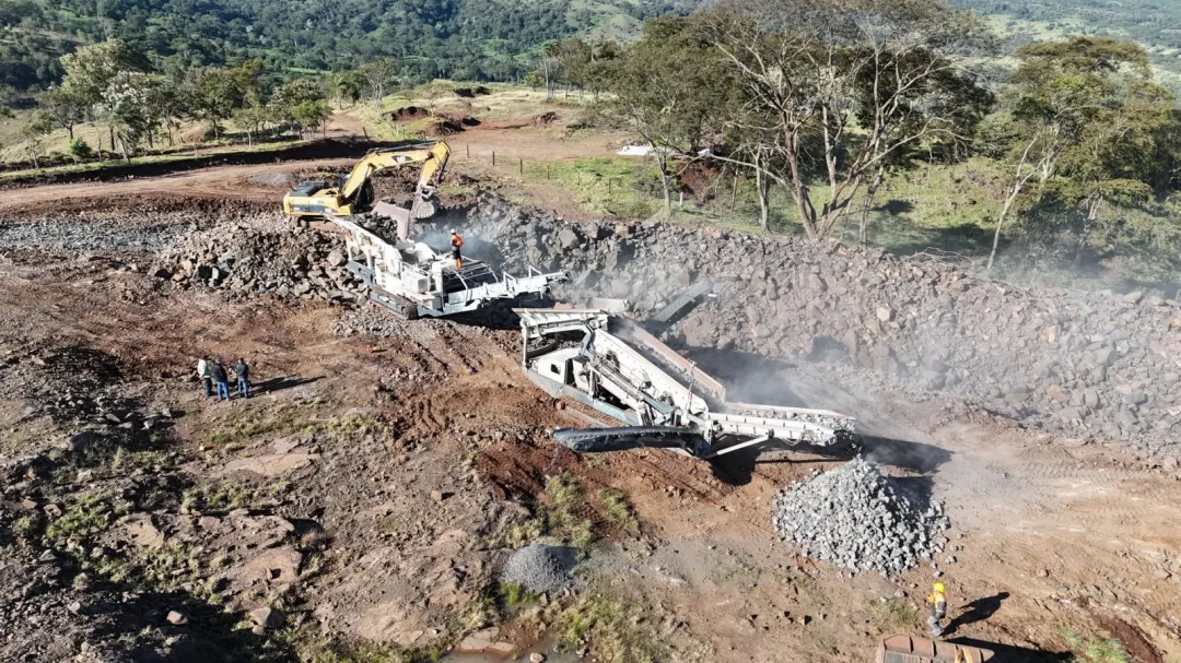 Ruta estratégica de 221 km conecta Amambay y Canindeyú: obras muestran progresos en varios lotes