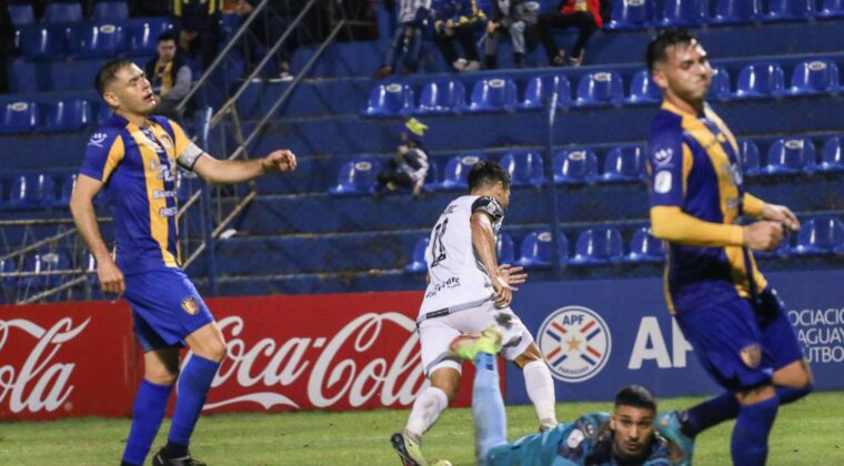 Tacuary extiende el mal momento de Luqueño