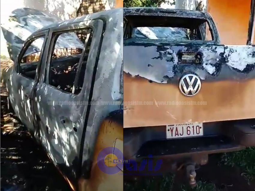 "Burro "  quem una camioneta por celos en Capitn Bado