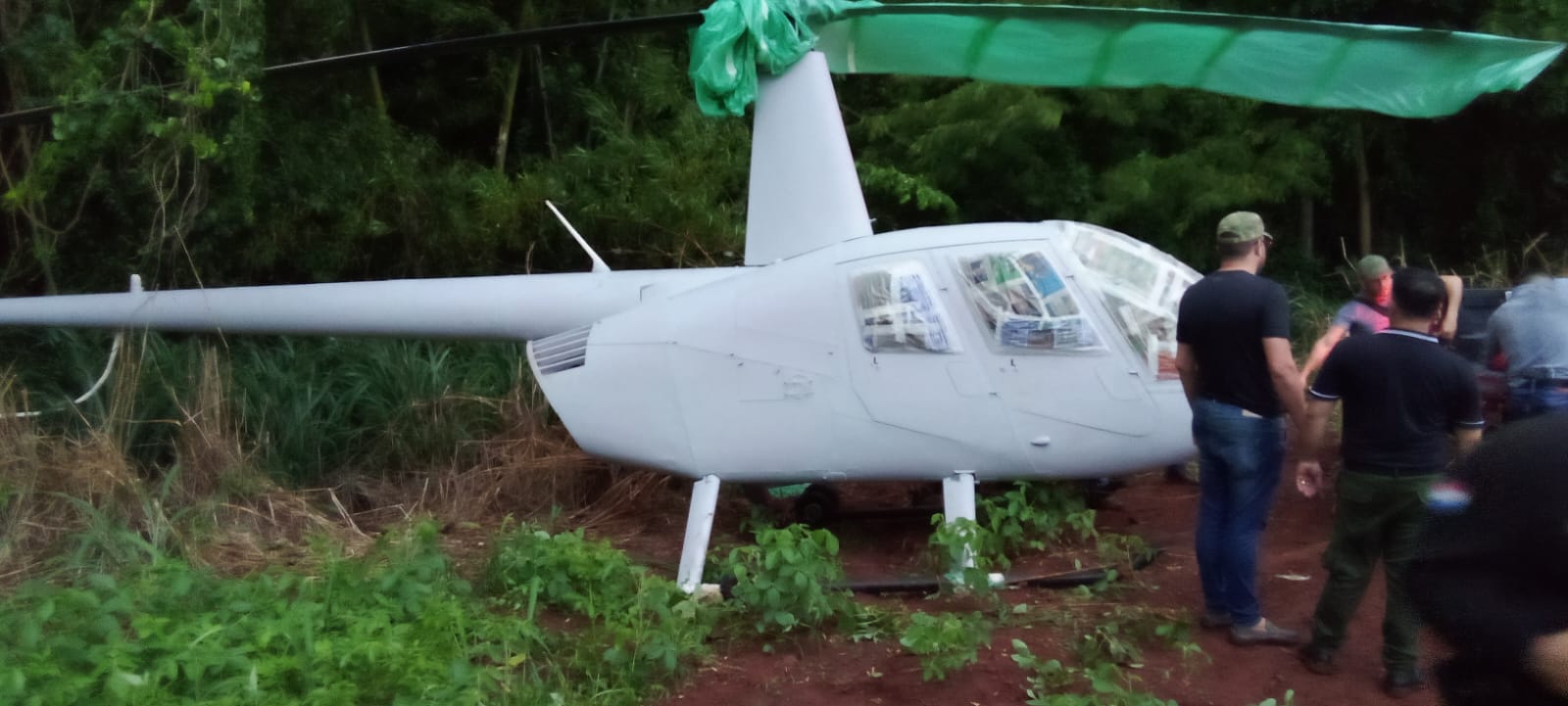 Capitán Bado: recuperan helicóptero robado en territorio brasileño
