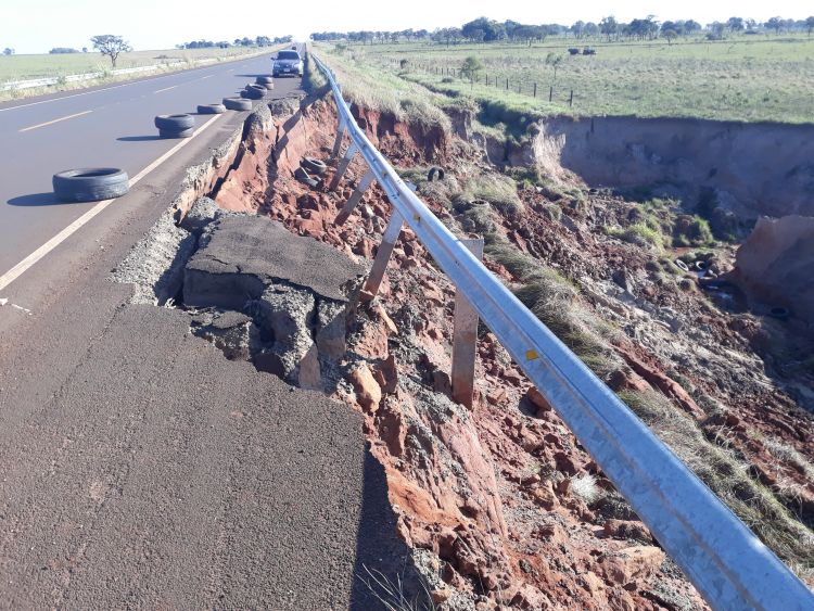Denuncian desmoronamiento de ruta Capitán Bado- Santa Rosa