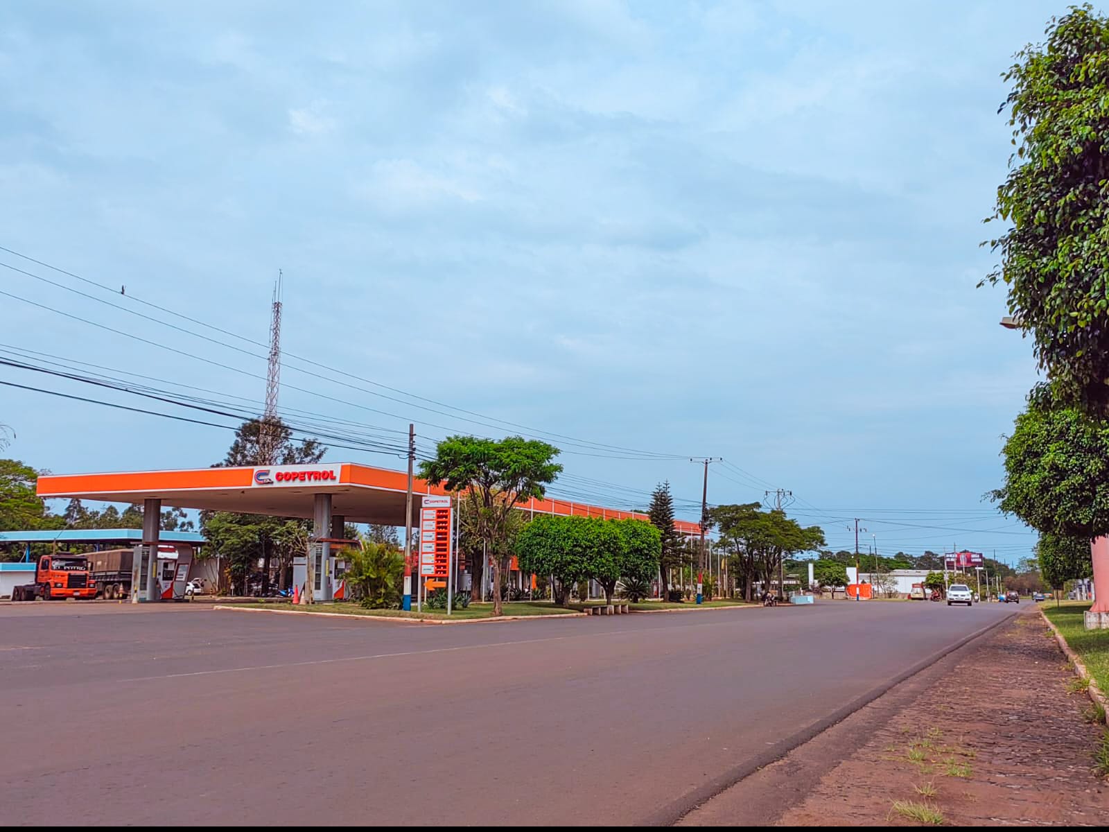 Combustible: más emblemas suben G. 800/l el precio del diésel común y G. 600/l las naftas