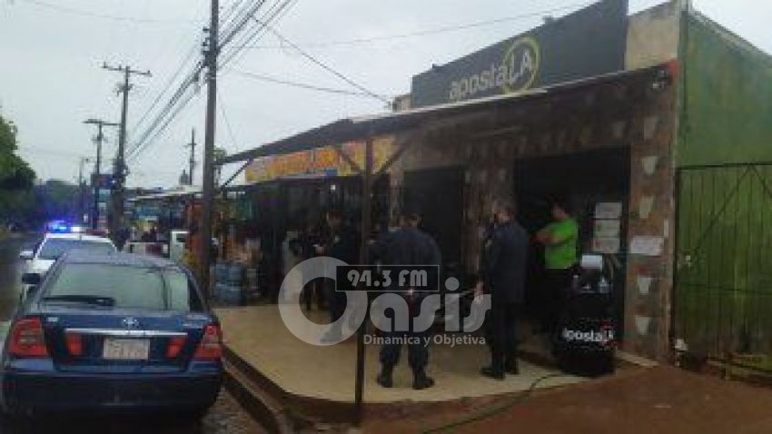 Policía herido en un asalto a local de apuestas 