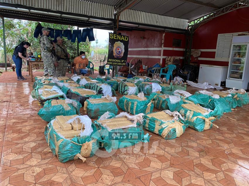 Encuentran más de una tonelada de marihuana enterrada en la colonia María Auxiliadora