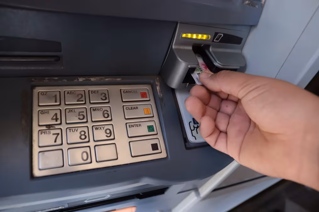 Pagos de salarios y pensiones de junio, desde el lunes