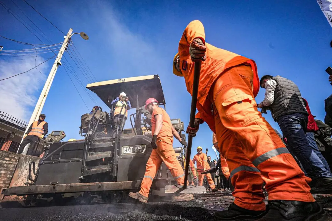 Gobierno invertirá USD 100 millones en el ambicioso “Plan 1.000” para mejorar infraestructura vial