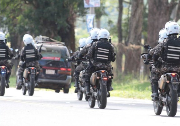 De 29.000 policías, solamente 12.000 por turno hacen calle