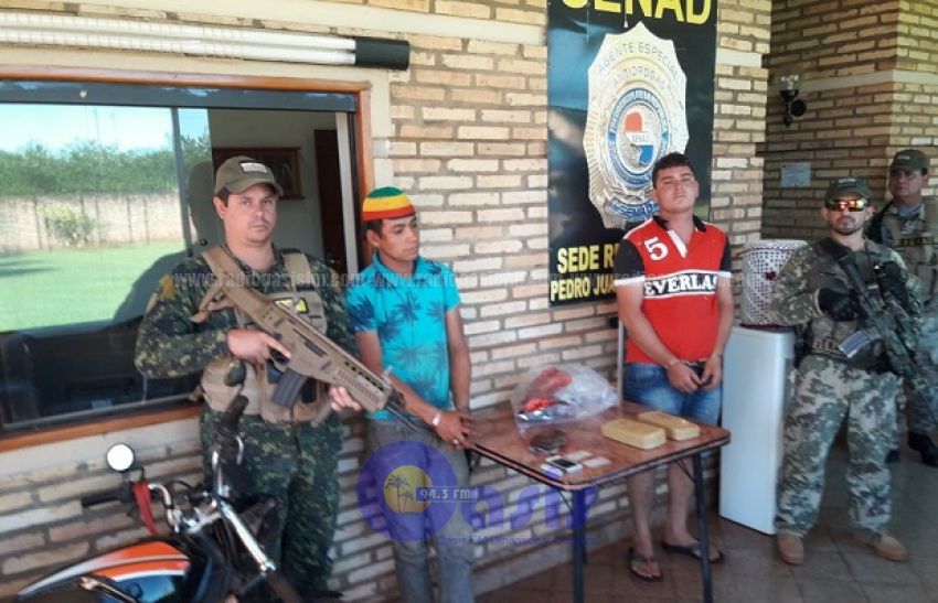 Detienen a dos presuntos distribuidores de droga en PJC