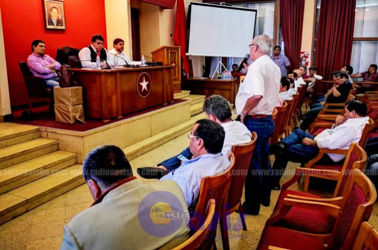 Viceministro afirma que fue engañado por seccionaleros