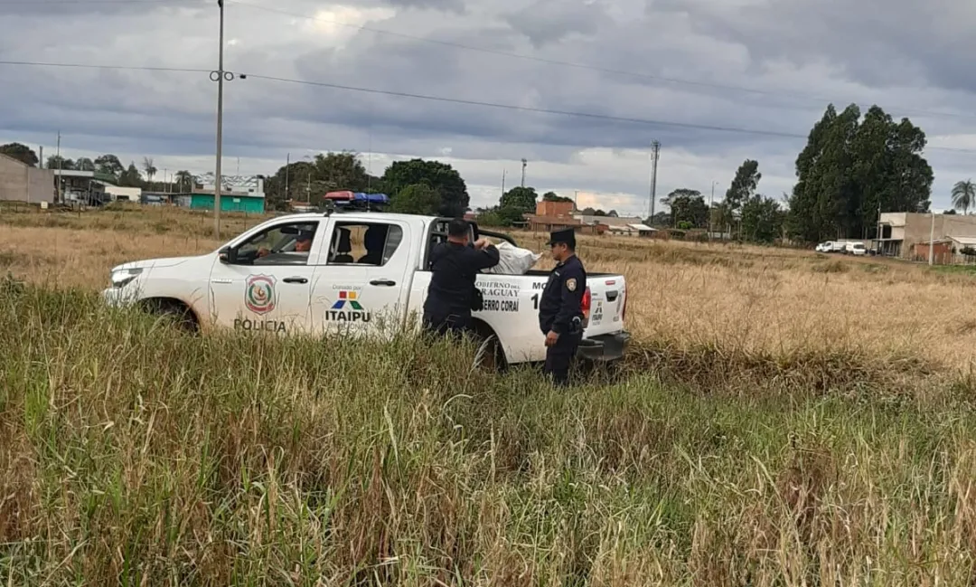 Fracción Portal I: descubren carga de droga abandonada a metros de la frontera
