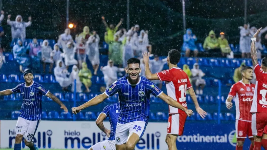 Los hermanos Ruiz Díaz se reúnen en el Gallo Norteño