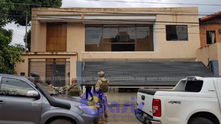 Tras captura de supuesto jefe narco, allanan lujosa vivienda en Asunción