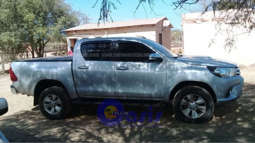 Circulaba en camioneta con documentos adulterados