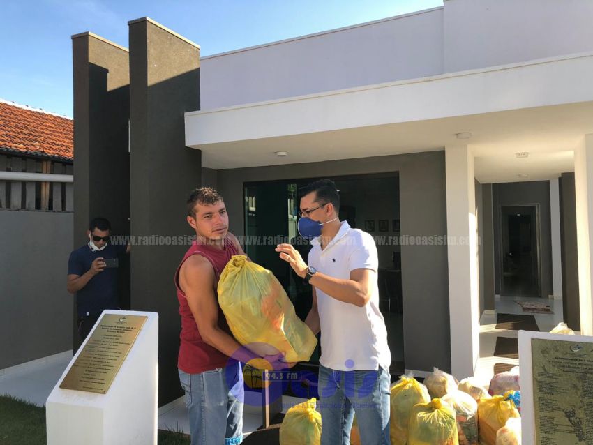 Cámara de Comercio de PJC  entregó Kits de alimentos a vendedores informales de la línea internacional