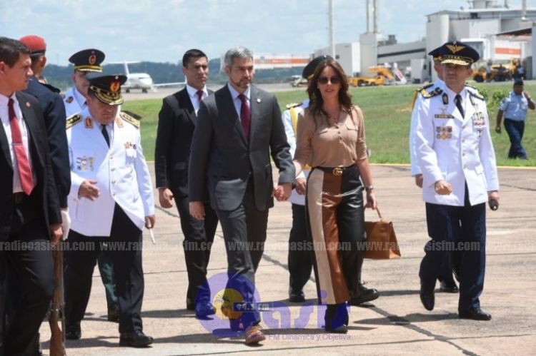 Mario Abdo viaja a Estados Unidos para reunirse con Donald Trump