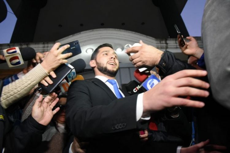 Abogado pide disculpas por mencionar a Mario Abdo y Velázquez