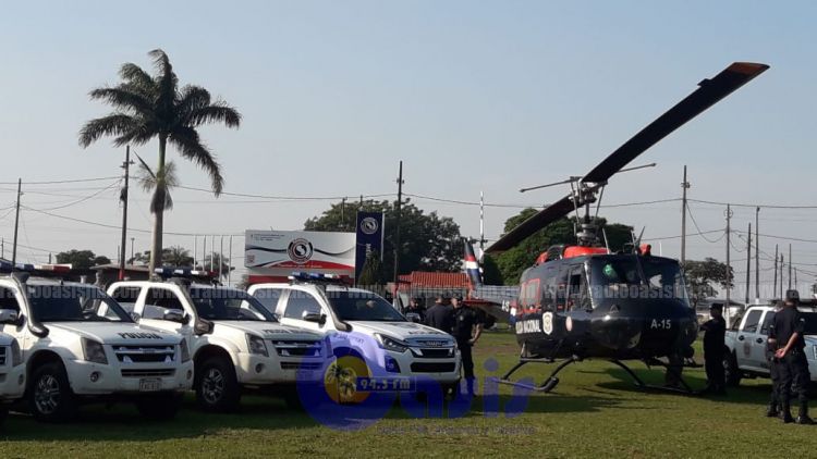 Varios agentes policiales llegan para reforzar la frontera en Pedro Juan