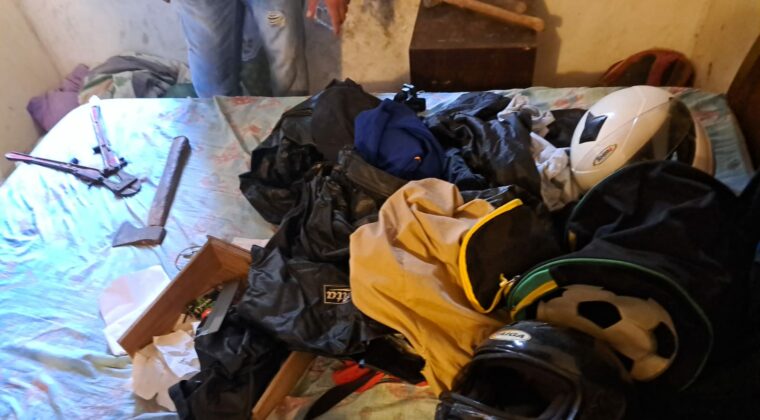 Solicitaba niñeras y abusaba de ellas en hospedaje frente a la Terminal