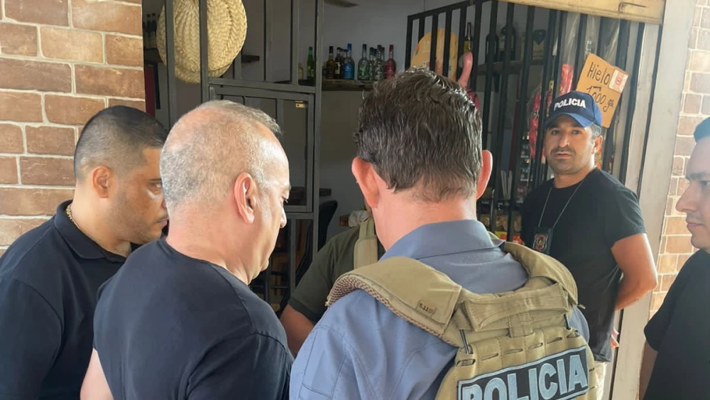 Italiano buscado por narcotráfico y pornografía infantil se casó y abrió un local en Paraguay